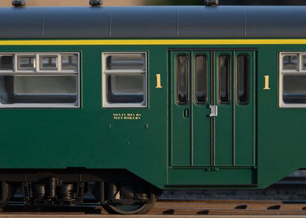 Trix 23221 <br>Personenwagen-Set M2 SNCB | 23221 3