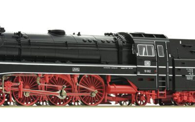 Roco 70190  Dampflokomotive BR 10 002 DB Ep.III