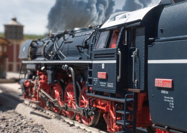 Trix 25498 <br>Dampflokomotive Baureihe 498.1 Albatros | 25498 3