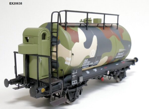 ExactTrain 20638 <br>Güterwagen DRG 30m3 Uedinger Kesselwagen Camouflage | EX20638 2