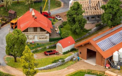 Faller 130583 H0 Bausatz Bauernhaus mit Stallung und Garage