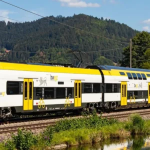 Märklin 38463 <br>Elektrotriebzug Siemens Desiro HC MFX+-Sound