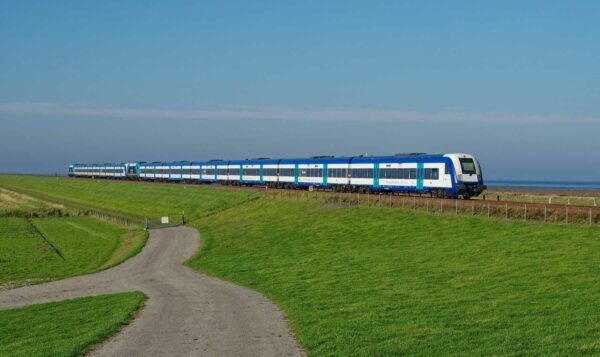 ASM 597003 <br>Grundset Marschbahn DB vierteilig mit Steuerwagen, Gleichstrom/DC | 597003 1