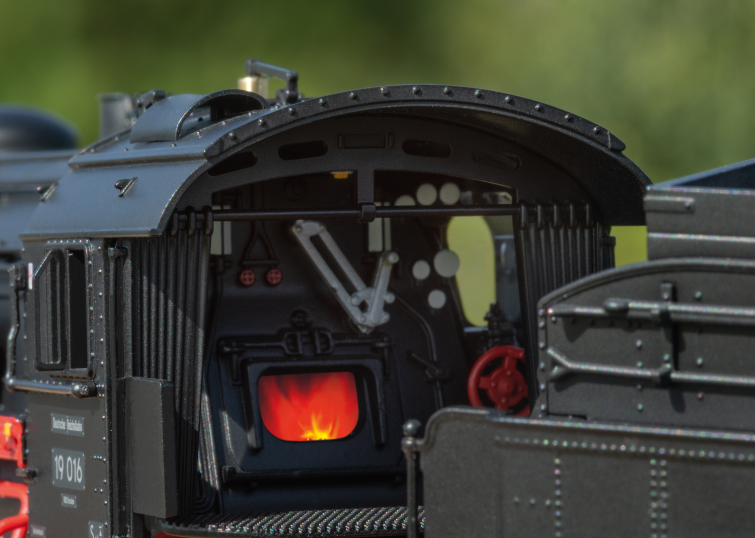 Märklin 38190 <br>Dampflokomotive Baureihe 19.0 "Sachsenstolz" Märklin 38190 <br>Dampflokomotive Baureihe 19.0 "Sachsenstolz" – Bild 8